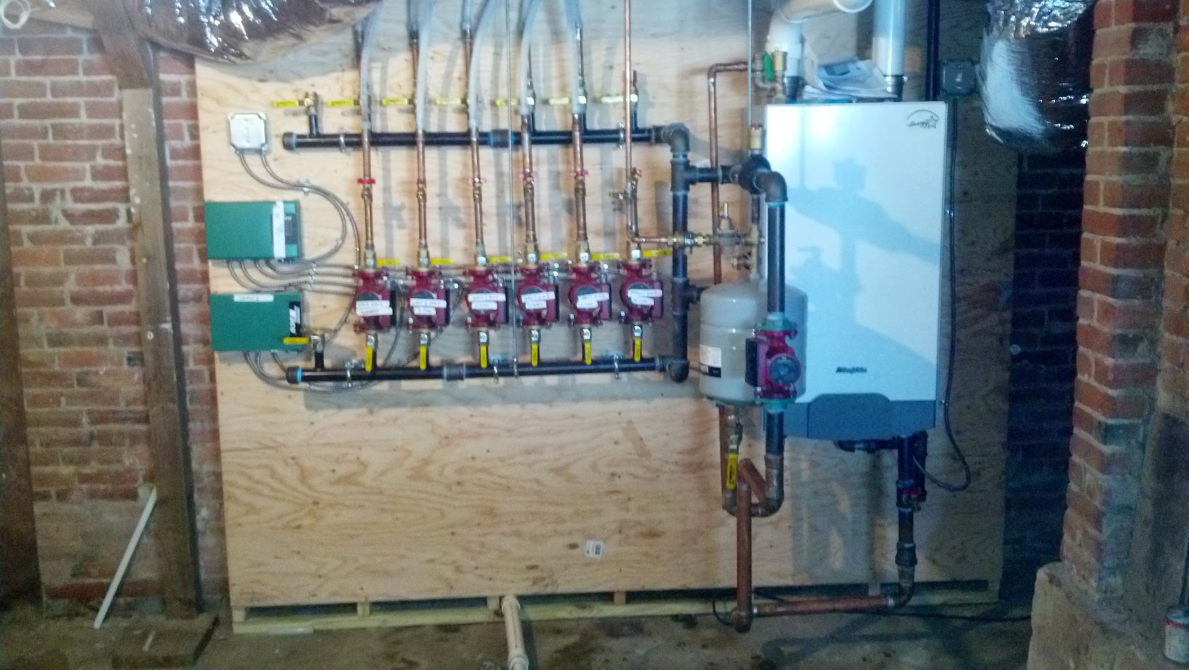 Wall hung boiler installation by Temperature Solutions